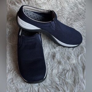 L.L.Bean Navy Blue Women’s Mesh Mules Clogs Shoes Size 8 Medium